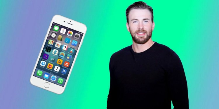 Aktor Hollywood Chris Evans mengucapkan selamat tinggal pada Iphone 6s miliknya