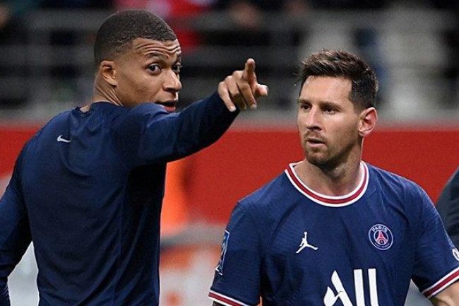 ini dia 5 Pemain Sepak Bola dengan Gaji tertinggi di Bumi, Messi Nanti Dulu